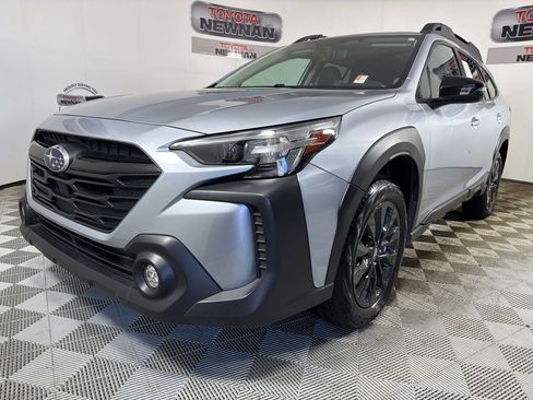 Used 2025 Subaru Outback Onyx Edition AWD/4WD image 8