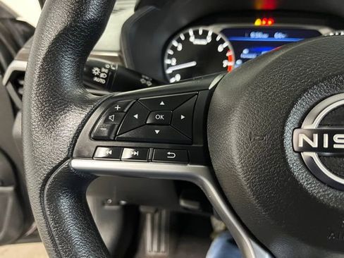 Used 2024 Nissan Altima 2.5 SV FWD image 25