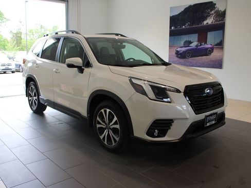 Used 2024 Subaru Forester Limited w/ Convenience Package AWD/4WD image 2