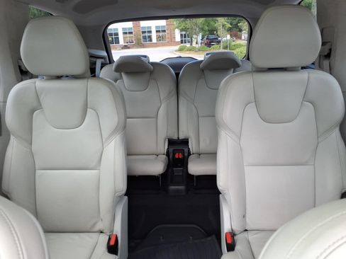 Used 2021 Volvo XC90 T8 Inscription w/ Lounge Package AWD/4WD image 21