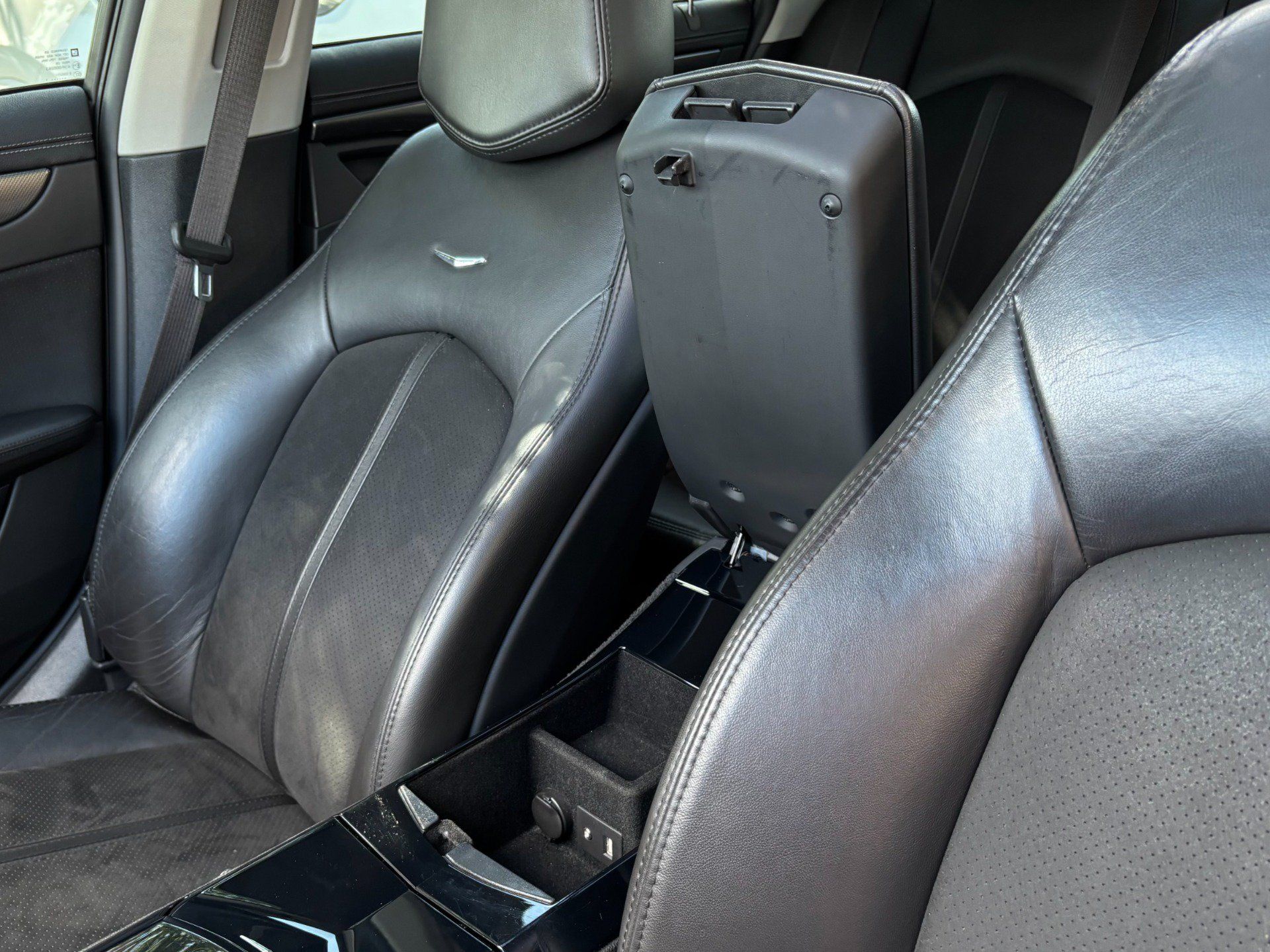 Used 2011 Cadillac CTS V RWD image 25