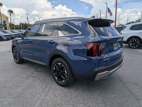 Used 2026 Kia Sorento S FWD image 3