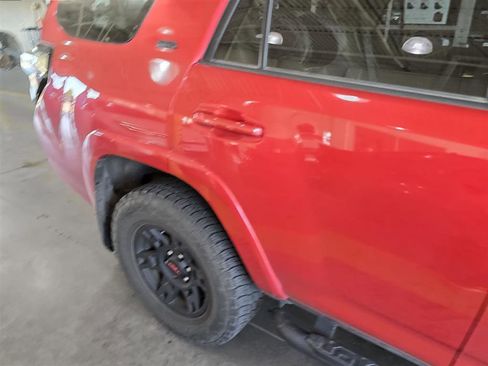 Used 2024 Toyota 4Runner SR5 Premium image 15