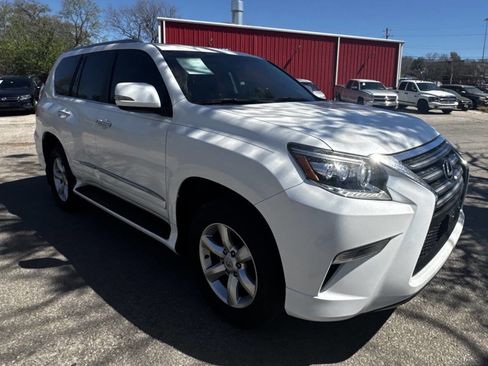 Used 2014 Lexus GX 460 image 11