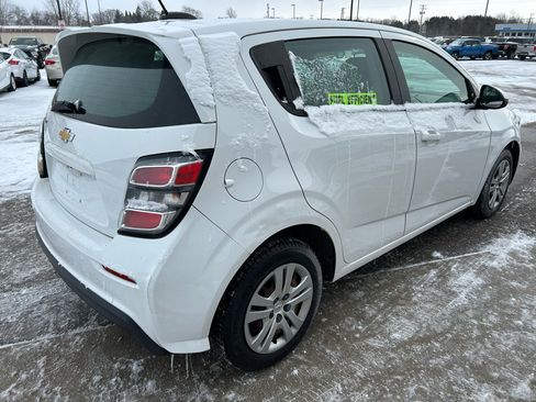 Used 2017 Chevrolet Sonic LT image 5