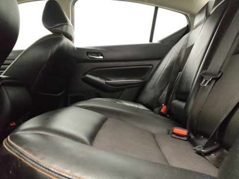 Used 2019 Nissan Altima 2.5 SR FWD image 18