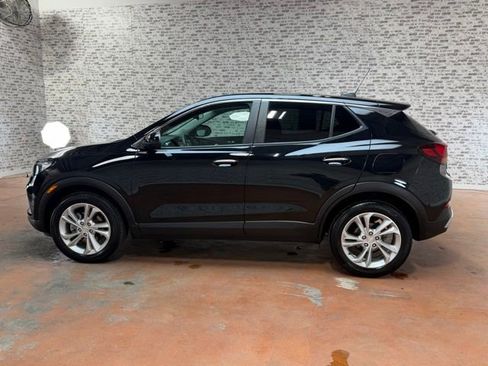 Used 2022 Buick Encore GX Preferred w/ Cold Weather Comfort Package FWD image 4