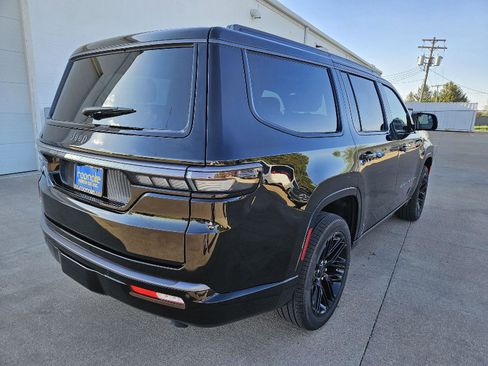New 2026 Jeep Grand Wagoneer Limited AWD/4WD image 19
