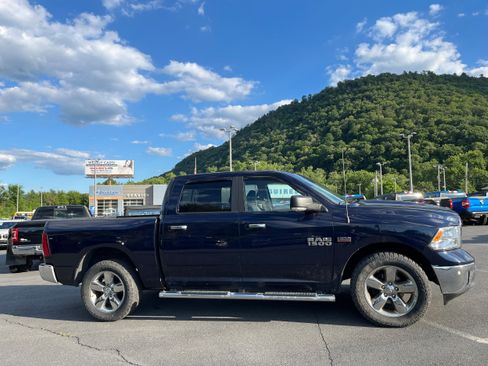 Used 2018 RAM 1500 Big Horn AWD/4WD image 5
