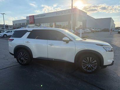 Used 2023 Nissan Pathfinder SL w/ SL Premium Package