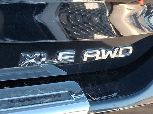 Used 2023 Toyota Highlander XLE w/ Protection Package #3 (TMS) AWD/4WD image 29