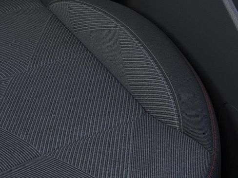 New 2026 Chevrolet Trax RS w/ Sunroof Package FWD image 21