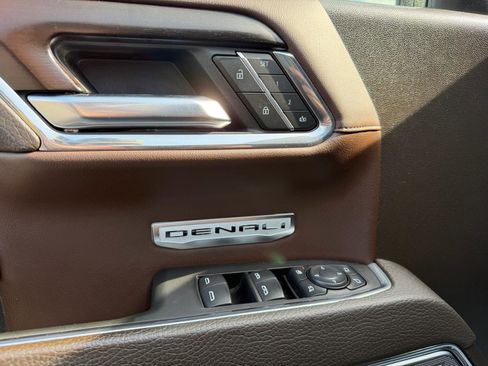 Used 2024 GMC Sierra 1500 Denali w/ Denali Reserve Package AWD/4WD image 14