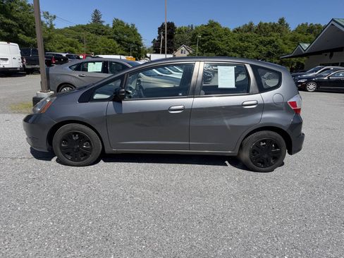 Used 2011 Honda Fit image 2