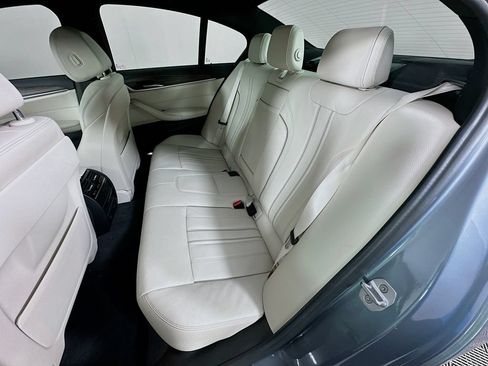 Used 2019 BMW 530i w/ Premium Package RWD image 25