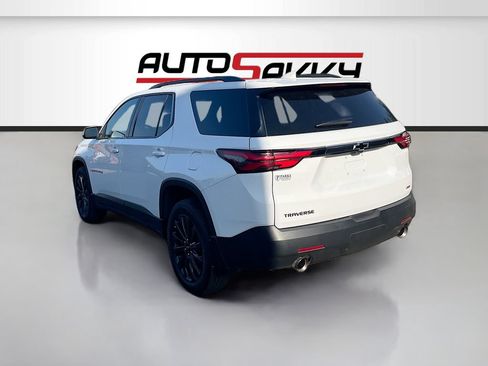 Used 2023 Chevrolet Traverse RS w/ LPO, Cargo Package FWD image 5