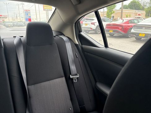Used 2025 Nissan Sentra SV FWD image 35
