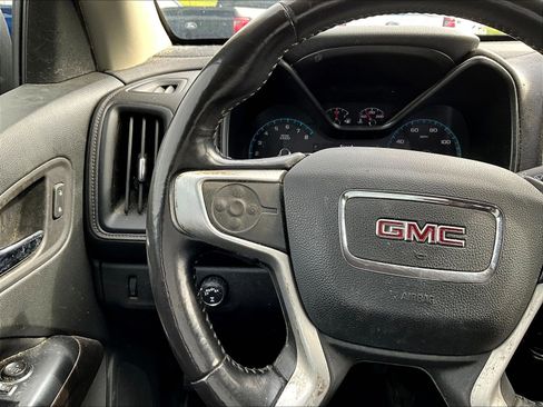 Used 2020 GMC Canyon SLE w/ Elevation Edition AWD/4WD image 12