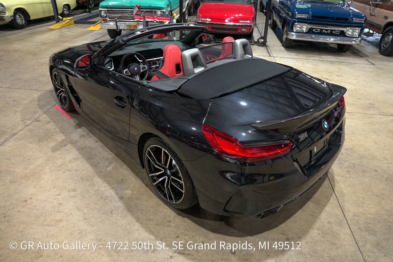Used 2024 BMW Z4 M40i w/ Premium Package RWD image 16