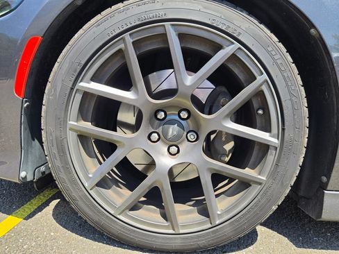 Used 2018 Dodge Charger R/T Scat Pack RWD image 11
