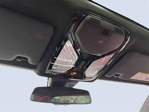 Used 2022 BMW 330e xDrive image 30