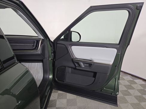 Used 2024 Rivian R1S Adventure AWD/4WD image 18