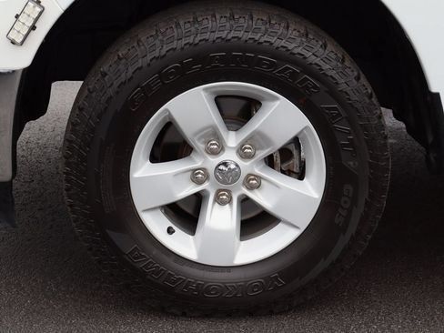 Used 2022 RAM 1500 Classic SLT w/ Electronics Group AWD/4WD image 30