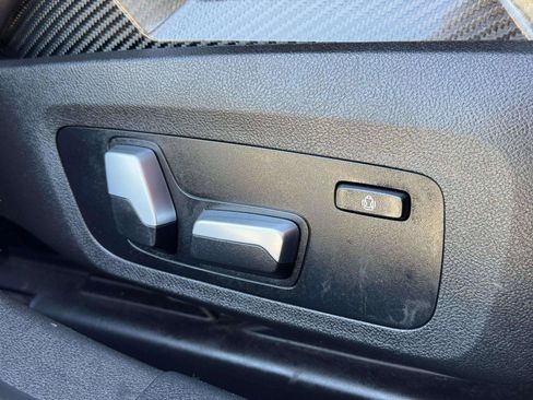Used 2023 BMW M3 Competition w/ M Carbon Exterior Package AWD/4WD image 95