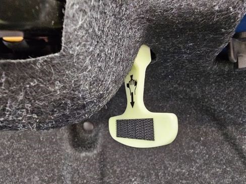 Used 2023 Dodge Challenger R/T w/ Performance Handling Group image 40