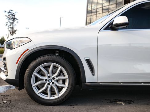 Used 2023 BMW X5 xDrive40i AWD/4WD image 7