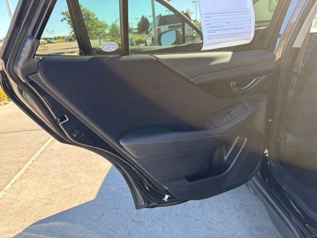 Used 2024 Subaru Outback Premium AWD/4WD image 16