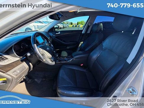 Used 2016 Kia Cadenza Premium image 18