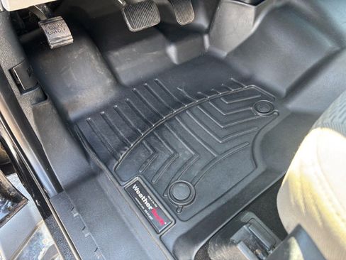 Used 2017 Ford F150 XLT w/ Equipment Group 302A Luxury image 15