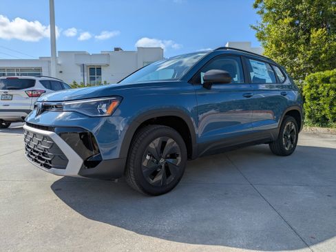 New 2026 Volkswagen Taos S FWD image 8