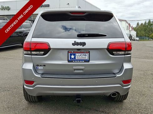 Used 2019 Jeep Grand Cherokee Altitude image 9
