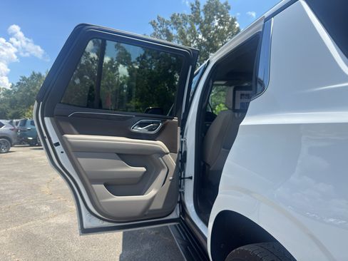 Used 2023 Chevrolet Tahoe LT RWD image 19