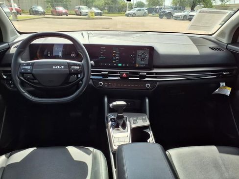 Used 2026 Kia Sportage EX w/ EX Panorama Roof Package image 9