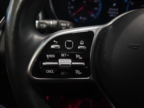 Used 2021 Mercedes-Benz GLC 300 4MATIC image 18