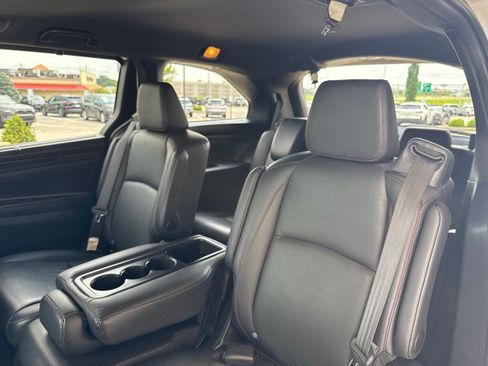 Used 2023 Honda Odyssey Sport image 6