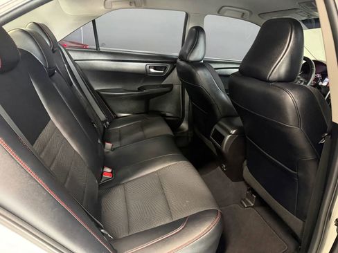 Used 2017 Toyota Camry SE FWD image 17