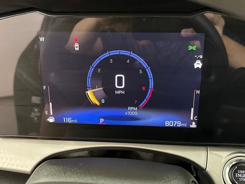 Used 2025 Chevrolet Trax LT FWD image 28