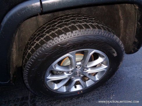 Used 2014 Jeep Grand Cherokee Limited AWD/4WD image 8