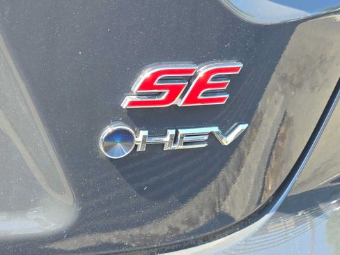 Certified 2025 Toyota Corolla SE FWD image 5