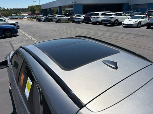 Used 2022 Genesis GV70 3.5T Sport w/ Sport Prestige Package AWD/4WD image 14