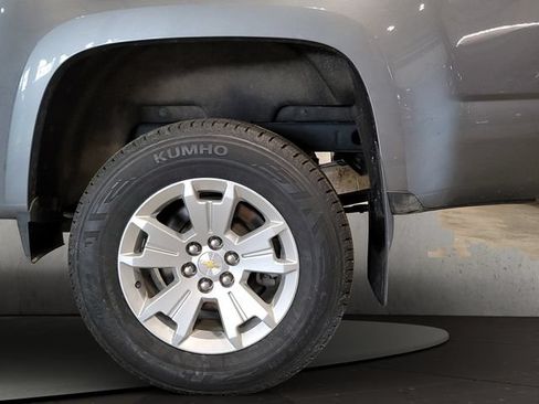 Used 2022 Chevrolet Colorado LT w/ Safety Package AWD/4WD image 21