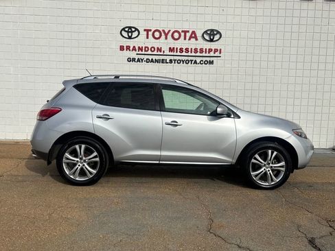 Used 2011 Nissan Murano LE w/ Navigation Pkg image 1