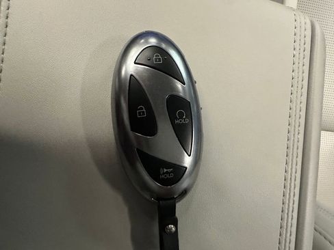 Used 2024 Hyundai Santa Fe Calligraphy AWD/4WD image 17