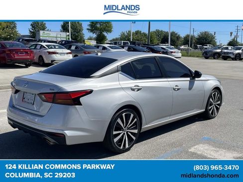 Used 2022 Nissan Altima 2.5 SR FWD image 6