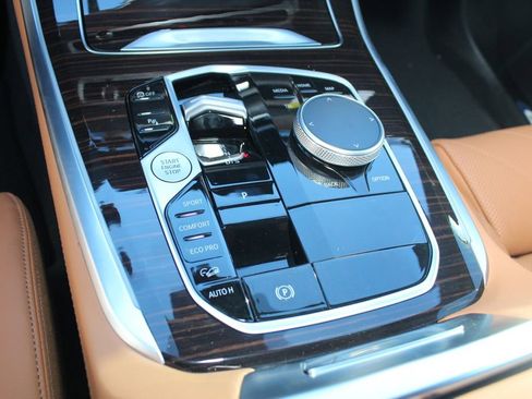 New 2026 BMW X5 xDrive40i w/ Climate Comfort Package image 13