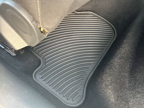 Used 2014 Volkswagen Golf TDI image 24